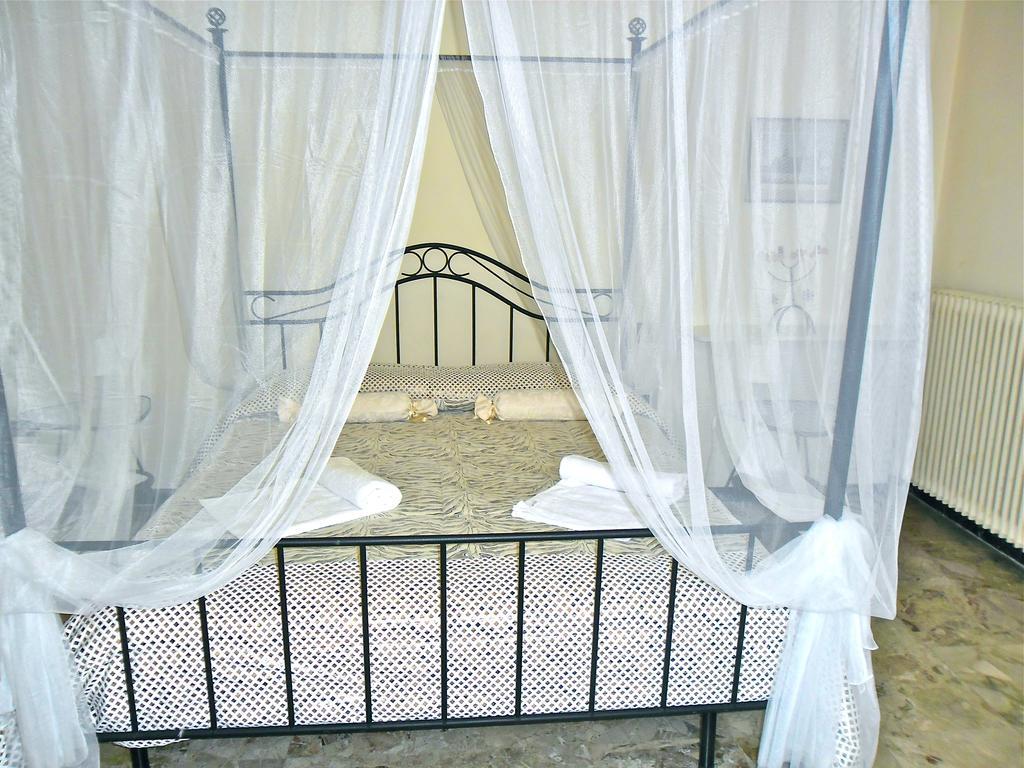 Bed and Breakfast Certe Notti Pisa Habitación foto